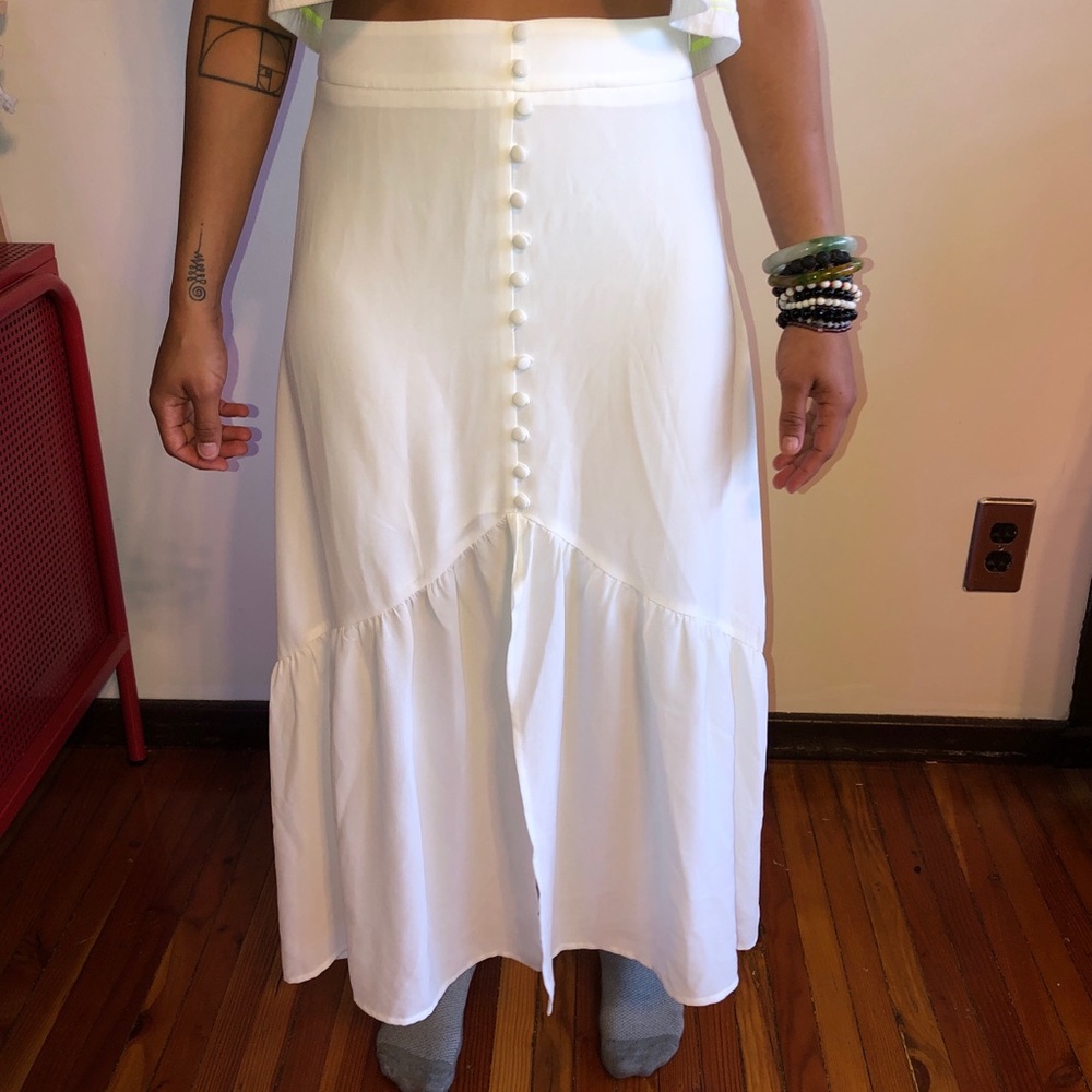 Essue white long button front skirt with slit